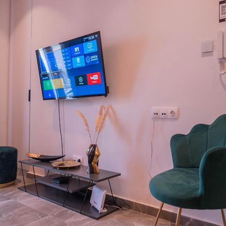 Thesspacious Apartment Солун Екстериор снимка